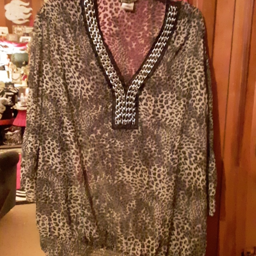Woman top